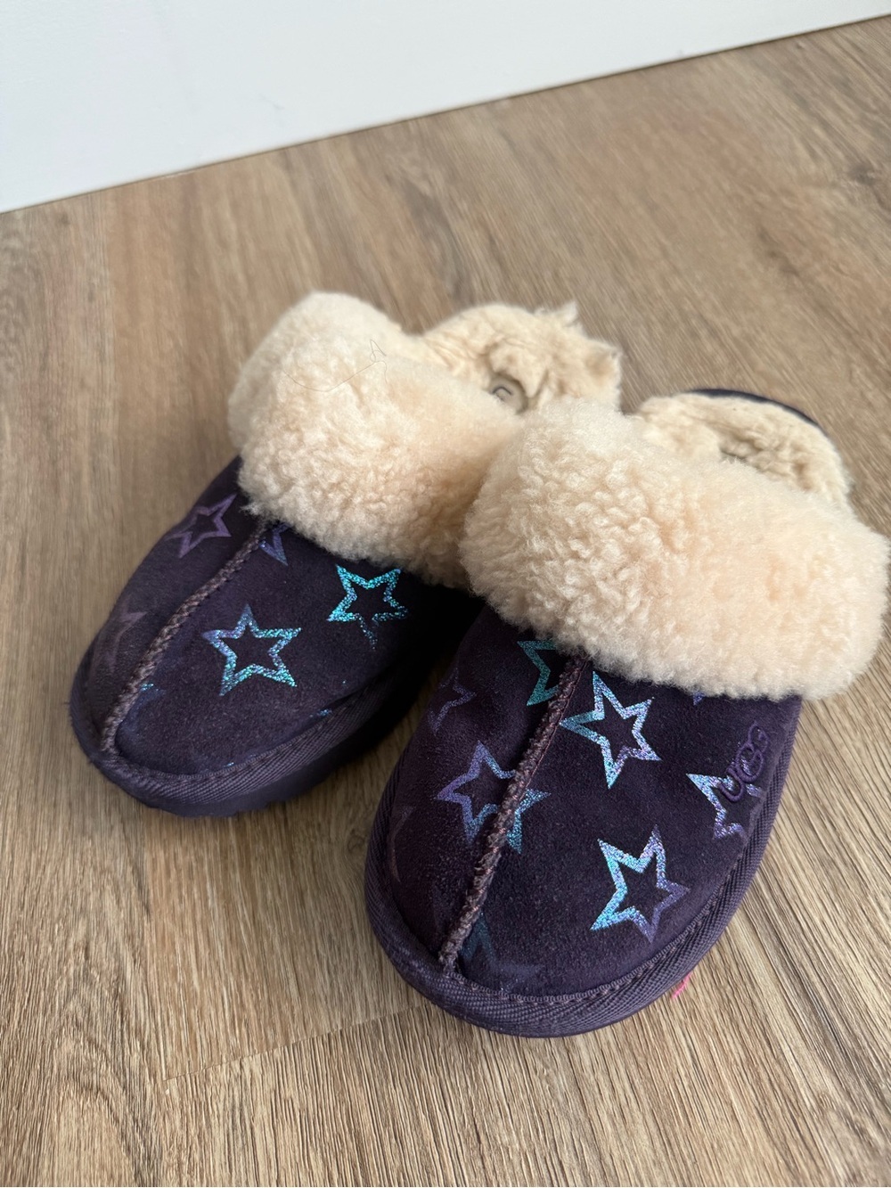 UGG Kids Star Suede Shearling Lined Slippers - Purple Size 13